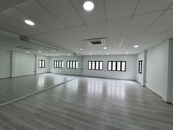 Urban Heritage (D12), Office #479518001